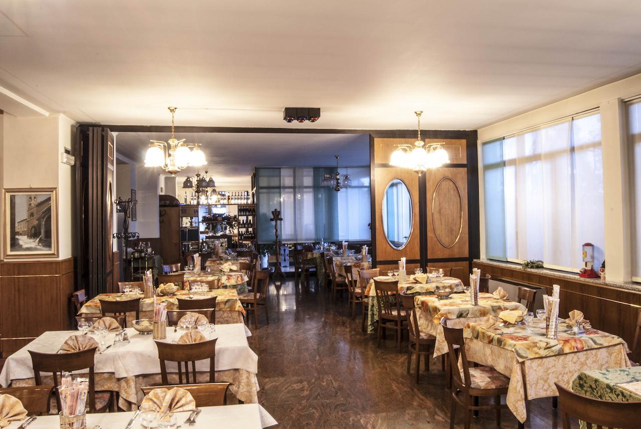 Ristorante Albergo Da Giovanni Carvico Εξωτερικό φωτογραφία